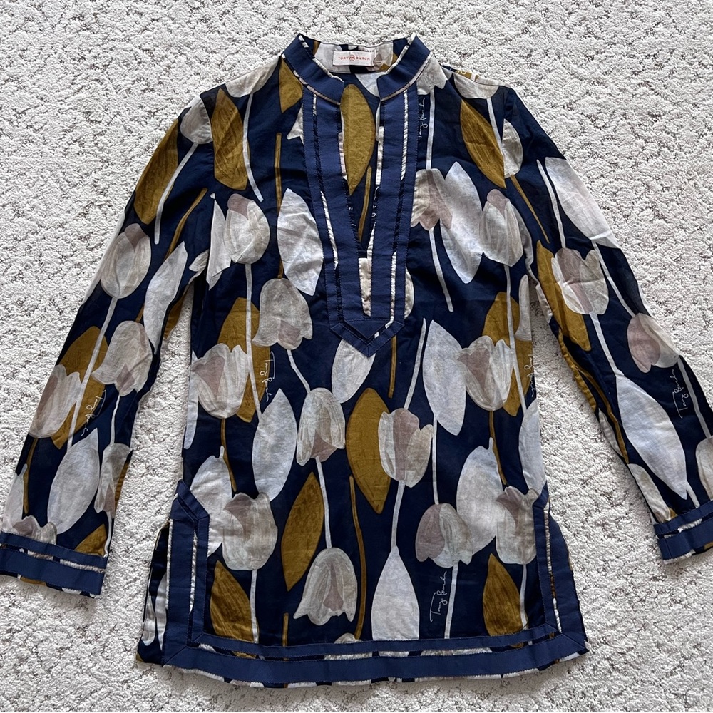 Tory Burch Tunic. Size 4. Base color blue with tulips.